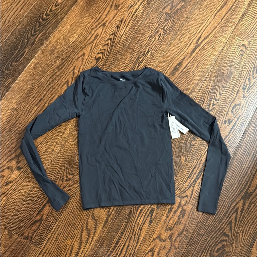 Women's Long Sleeve Crew Tee in Charcoal - Lightweight Essential